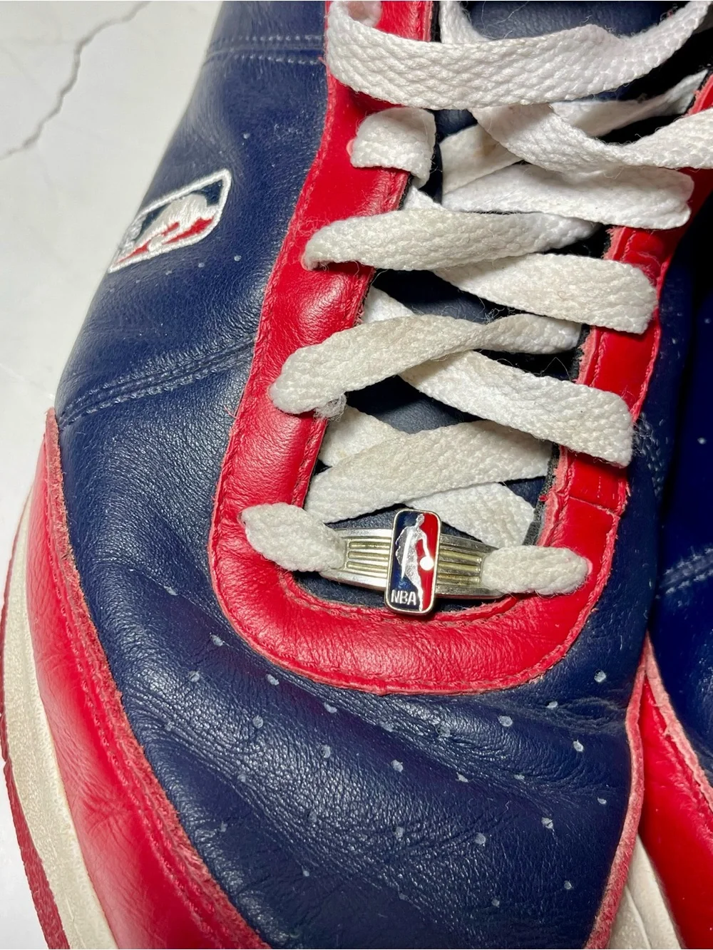 Reebok Original Philadelphia 76’s NBA Sneakers Mens 11 Red Blue Dfunkd 2004